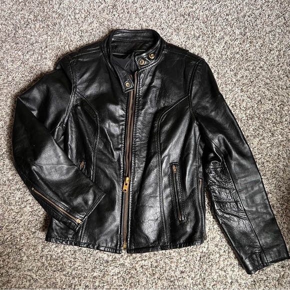 1950s Vintage😍Woman’s Leather Black Biker Jacket😍
